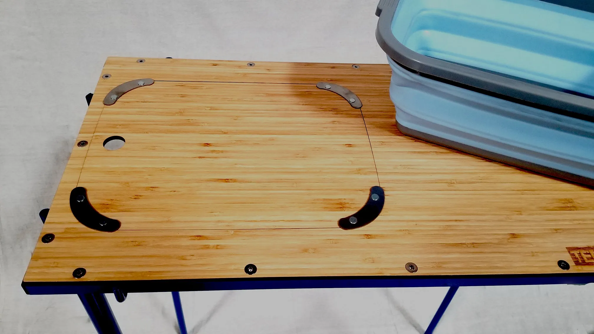 TemboTusk Camp Basin Table Kit
